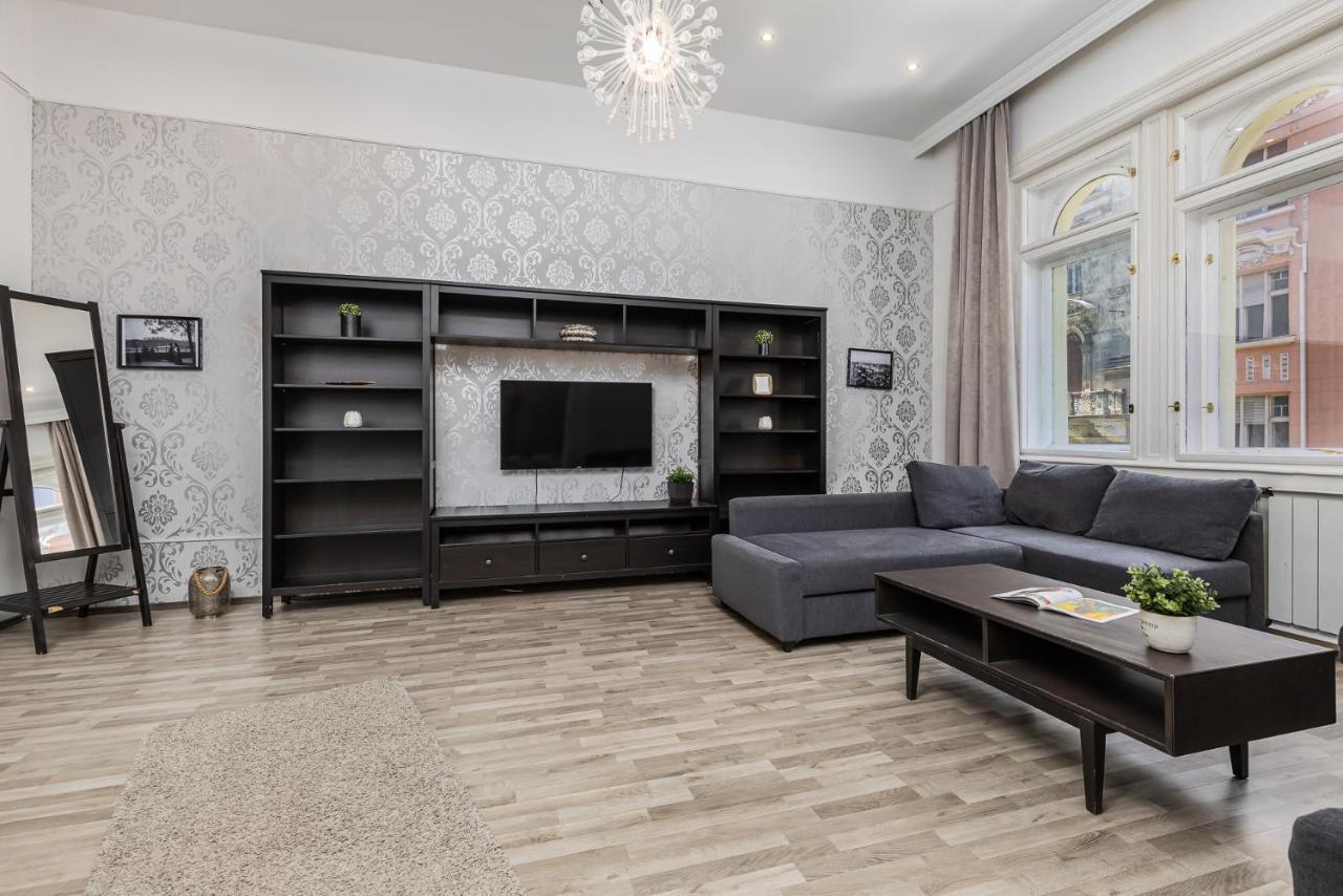 Real Apartments Semmelweis Будапеща Екстериор снимка